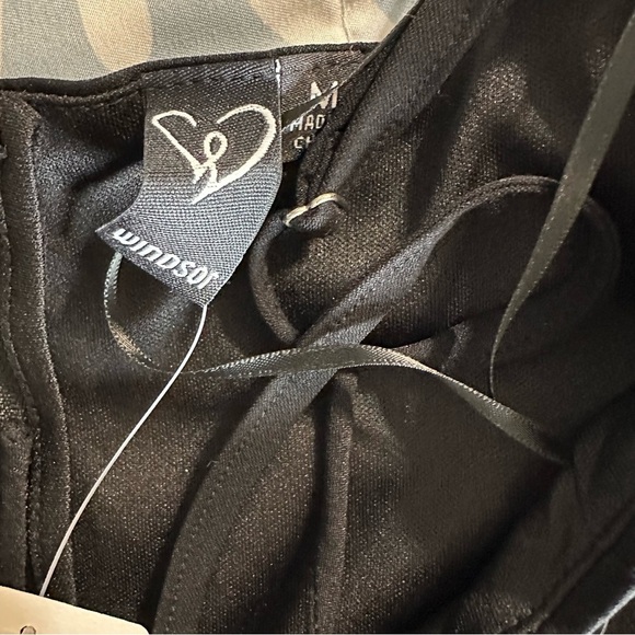 Windsor women's black wide leg romper size medium with spaghetti straps, nwt - Picture 4 of 6